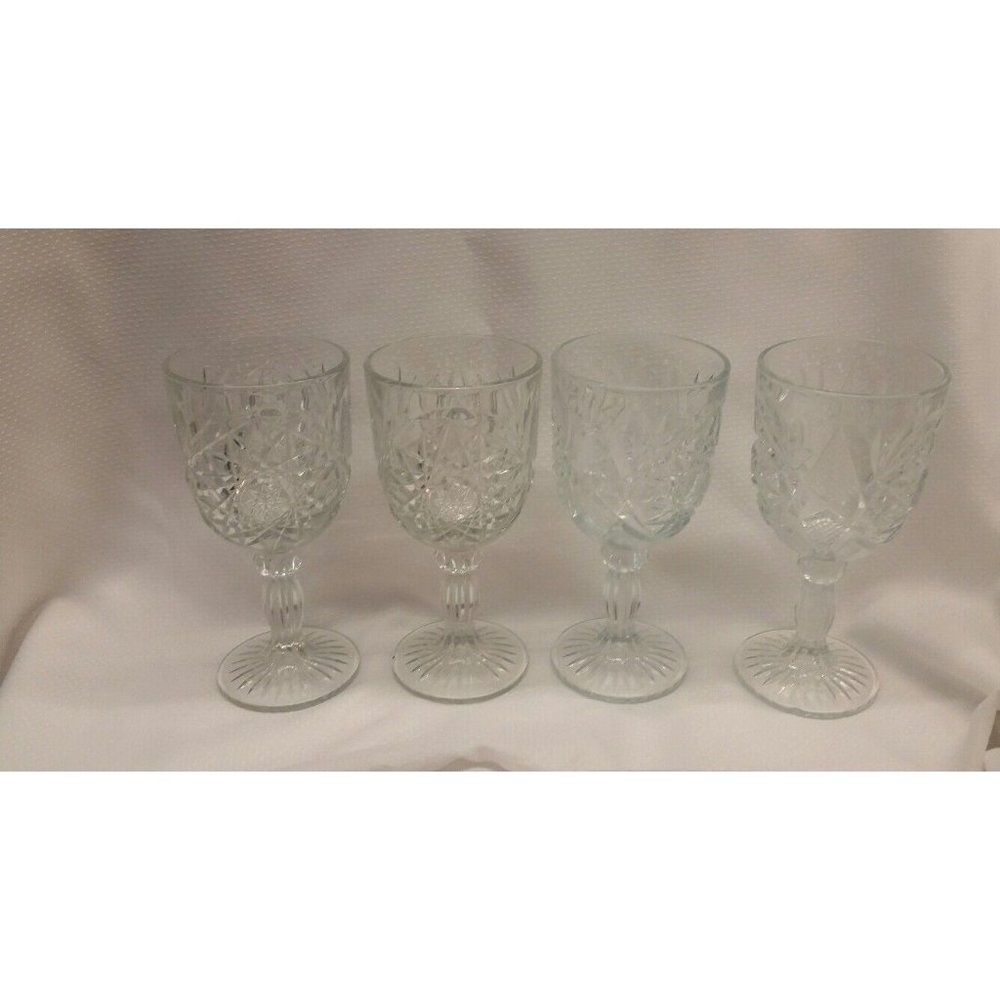 LOT OF 4 VINTAGE STAR BURST CLEAR PRESSED GLASS GOBLETS